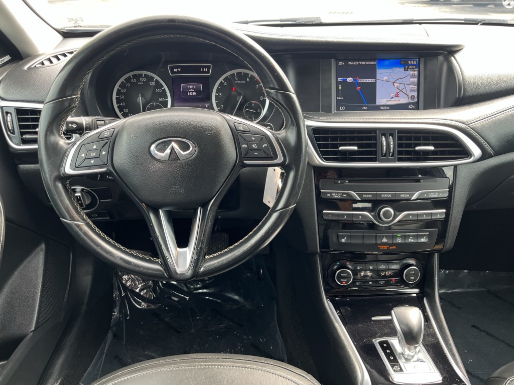 2019 INFINITI QX30 Image 19