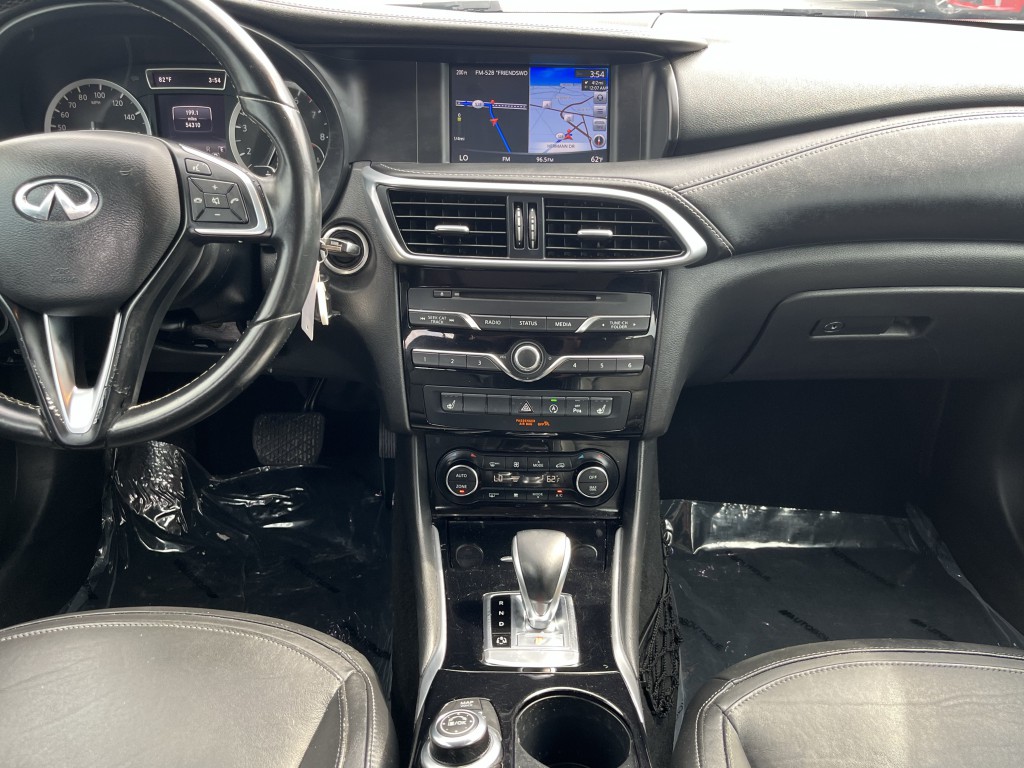 2019 INFINITI QX30 Image 26