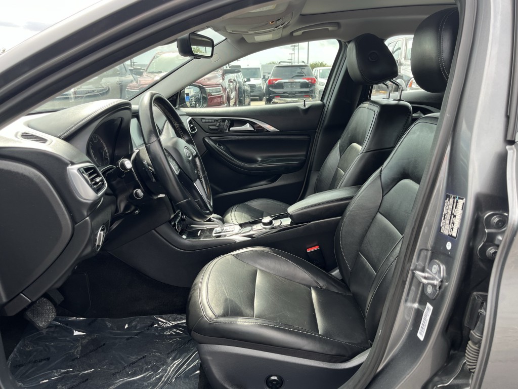 2019 INFINITI QX30 Image 29
