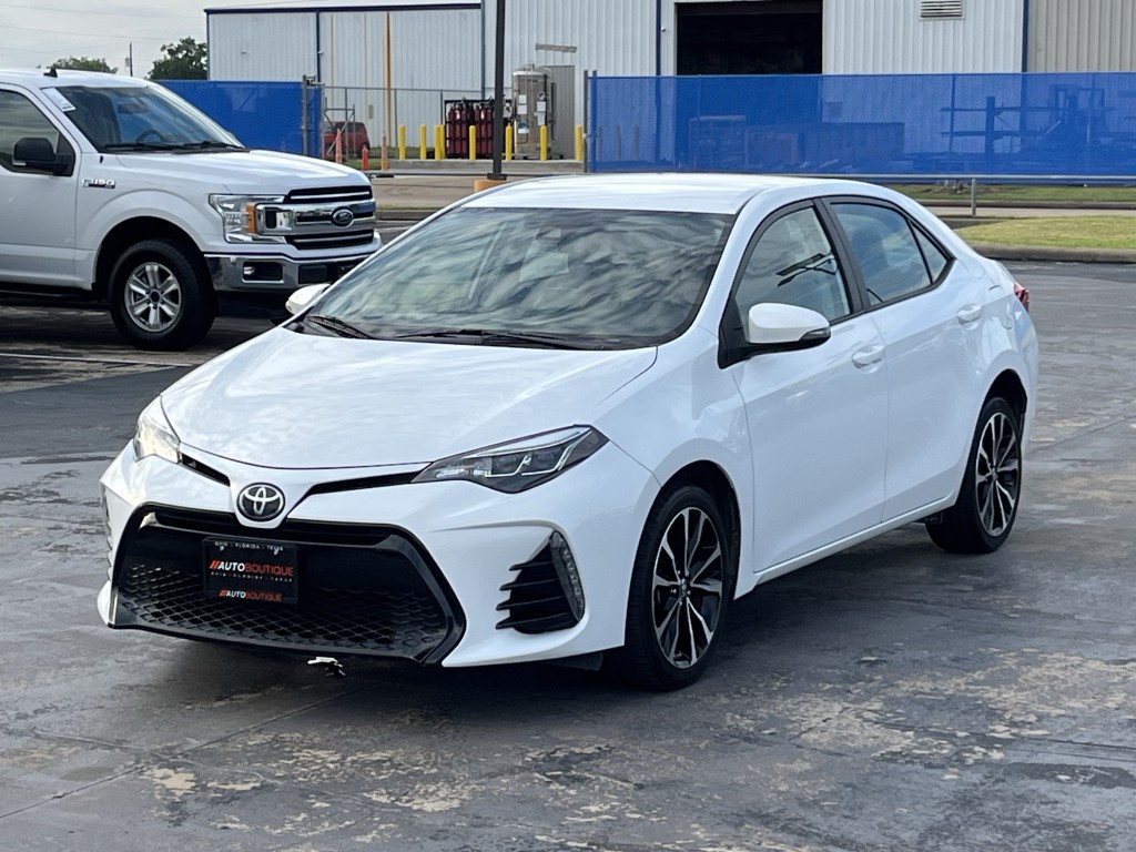 2017 Toyota Corolla Image 3