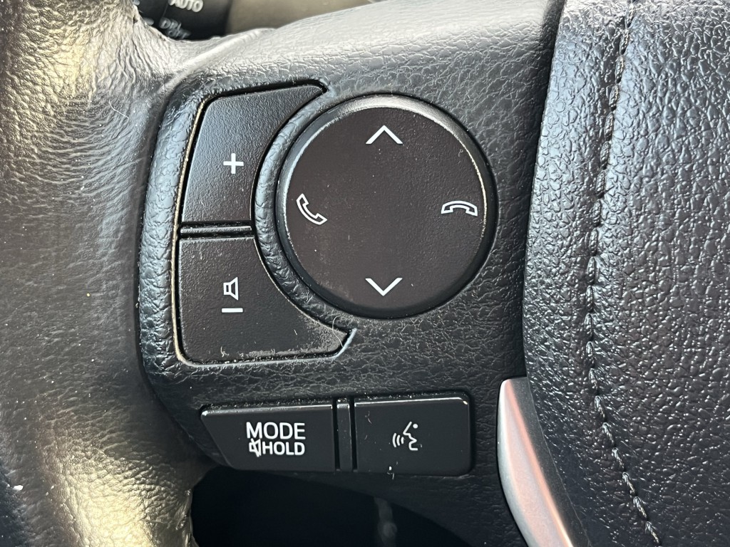 2017 Toyota Corolla Image 18