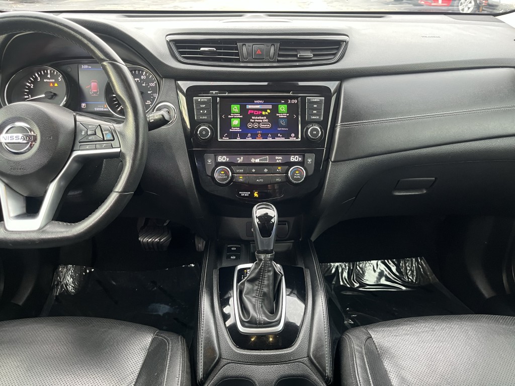 2020 Nissan Rogue Image 26