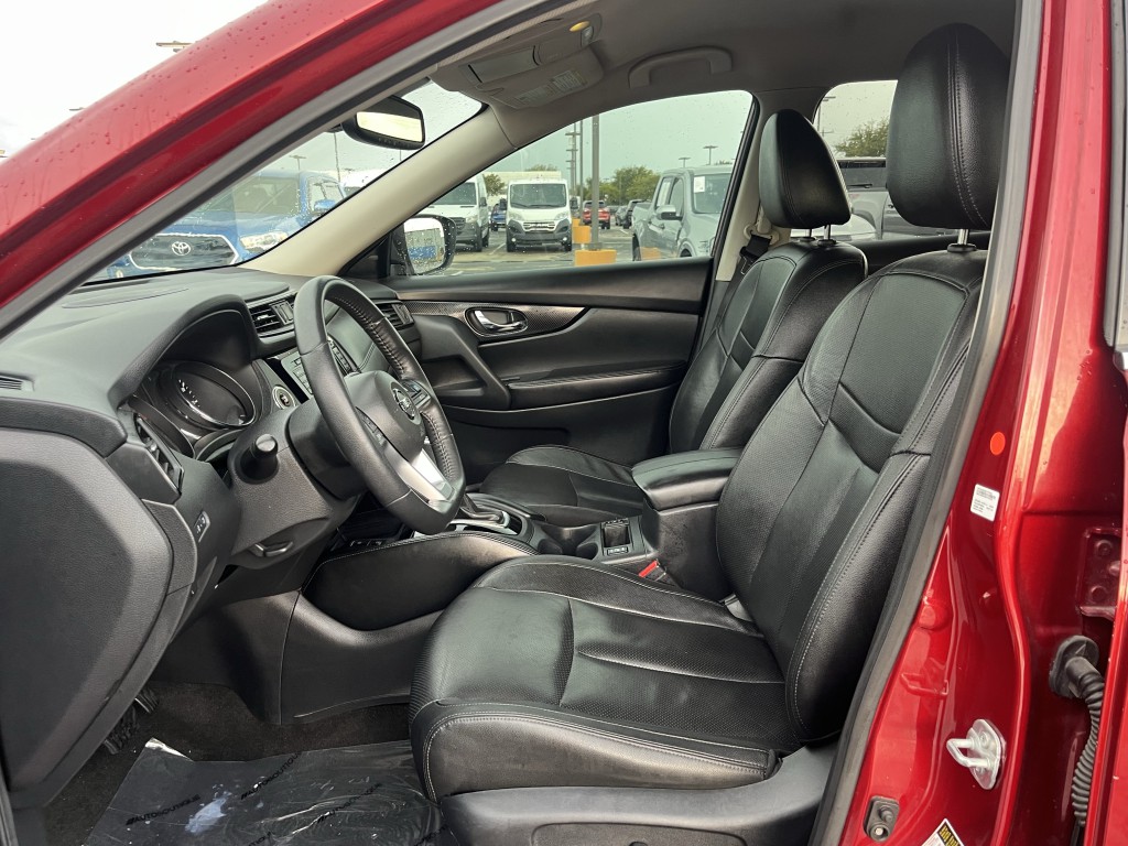 2020 Nissan Rogue Image 29