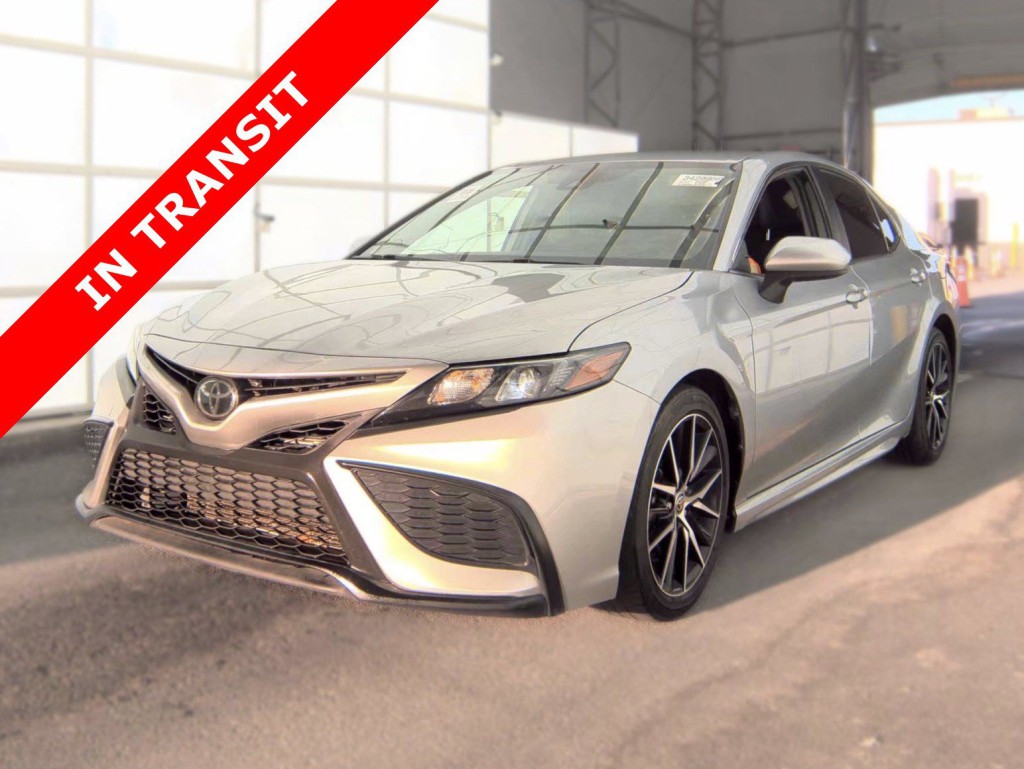 2021 Toyota Camry Image 1