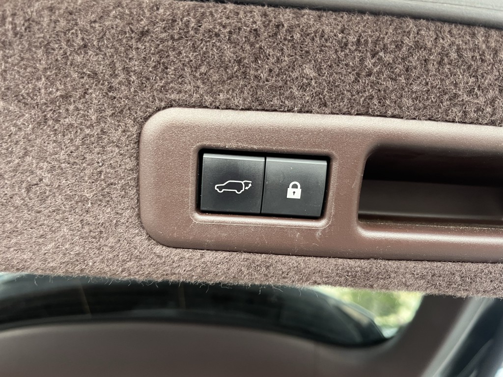 2020 Lexus RX Image 16