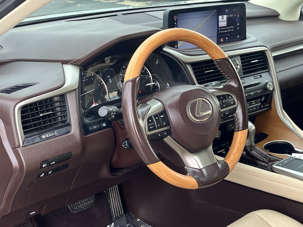 2020 Lexus RX Image 18