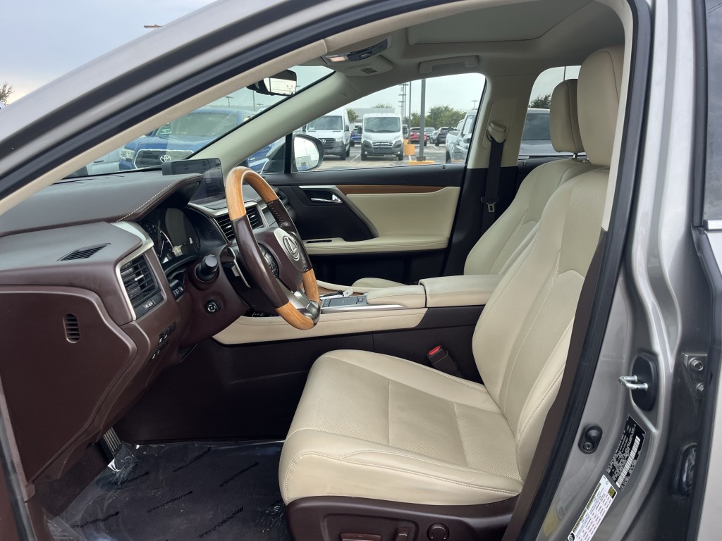 2020 Lexus RX Image 30