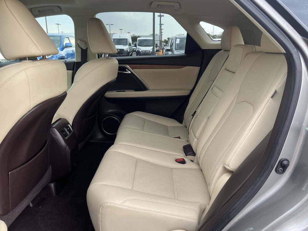 2020 Lexus RX Image 32
