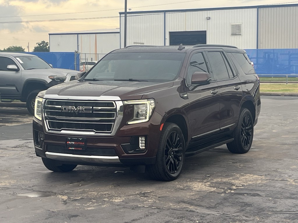 2022 GMC Yukon Image 3
