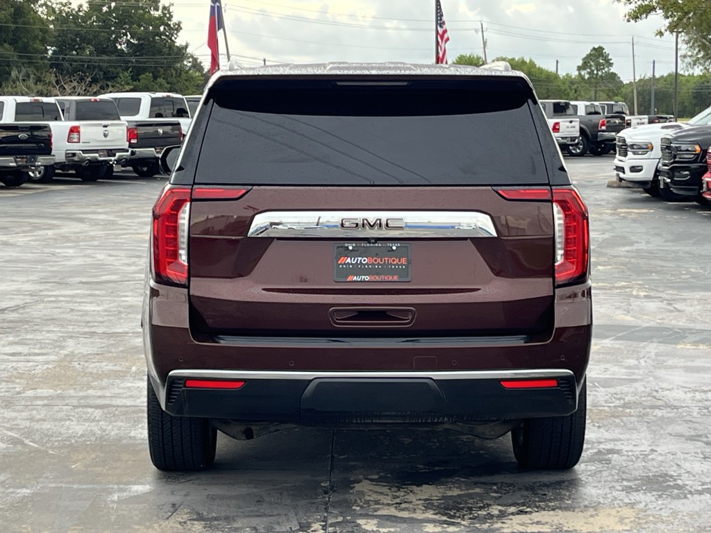 2022 GMC Yukon Image 10
