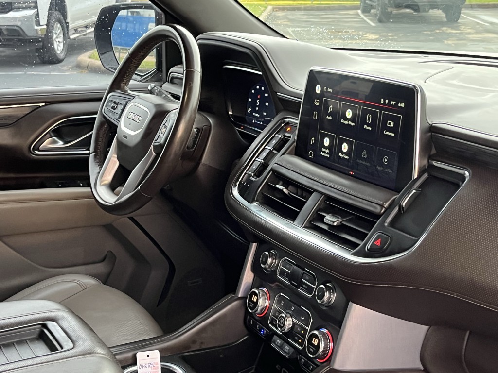 2022 GMC Yukon Image 18