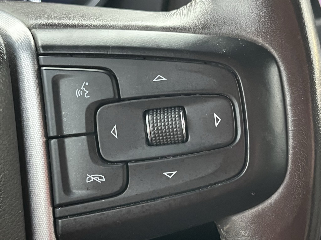 2022 GMC Yukon Image 21
