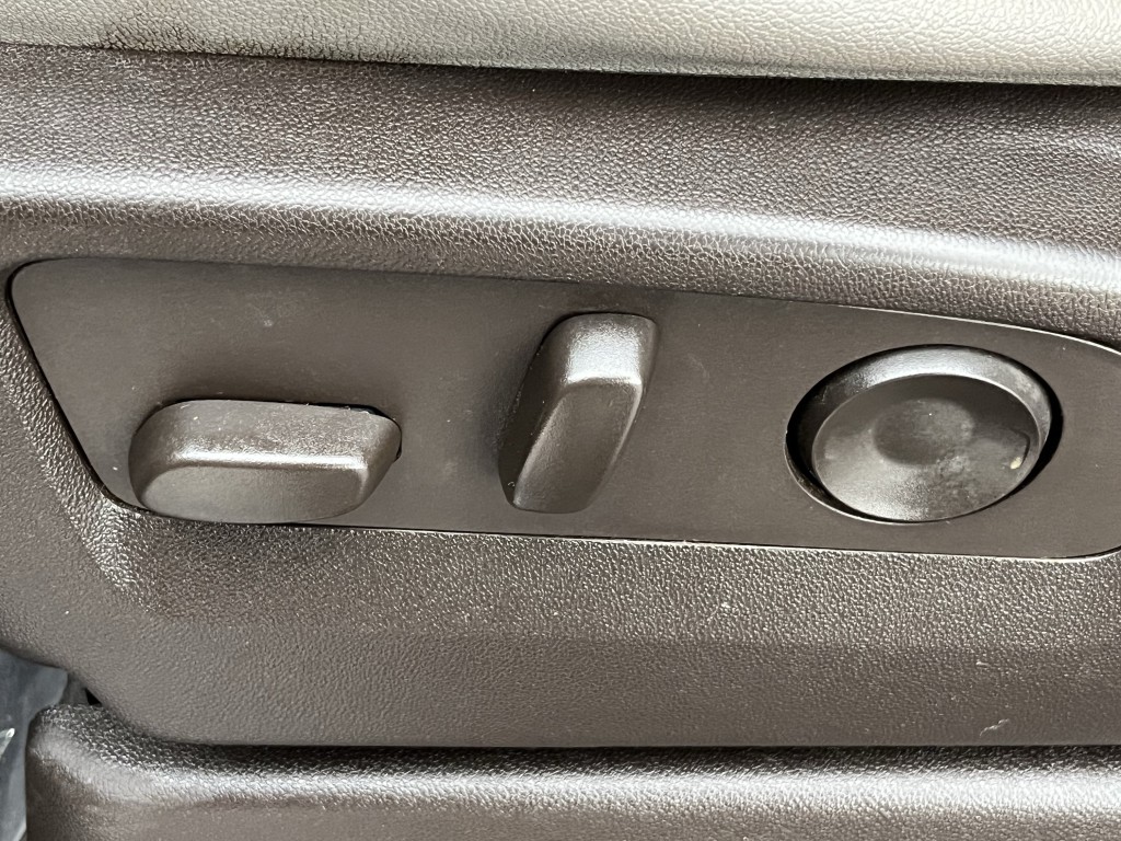 2022 GMC Yukon Image 28