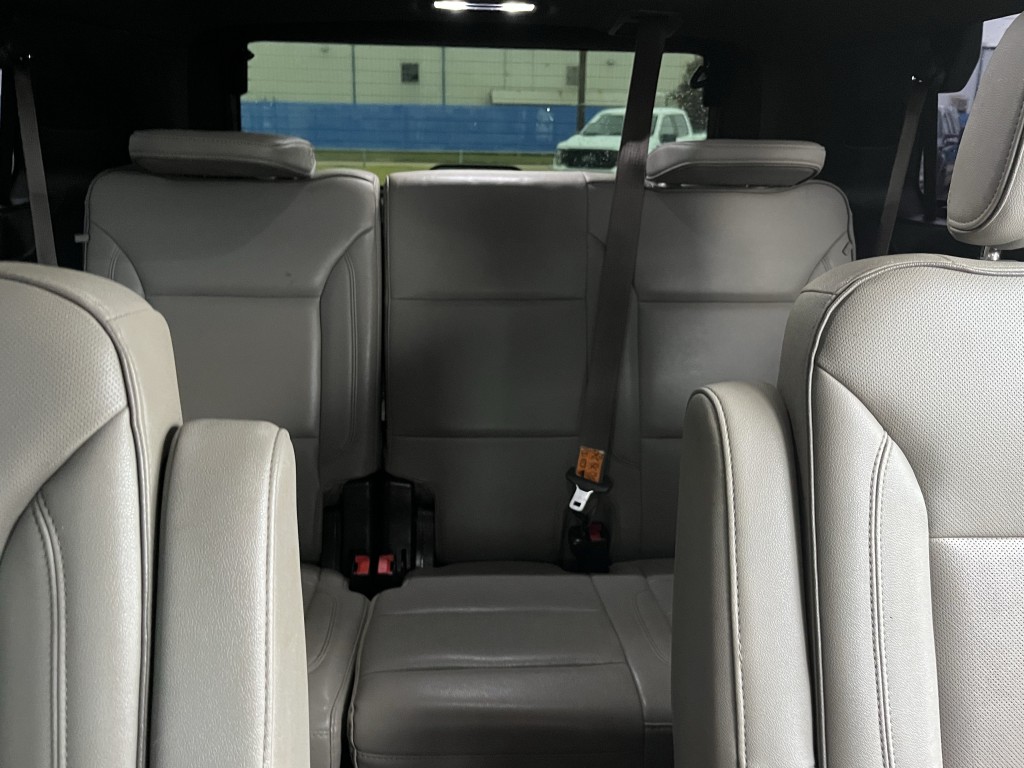 2022 GMC Yukon Image 33
