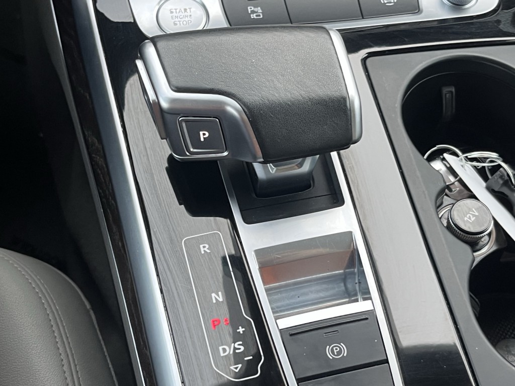 2020 Audi Q7 Image 25
