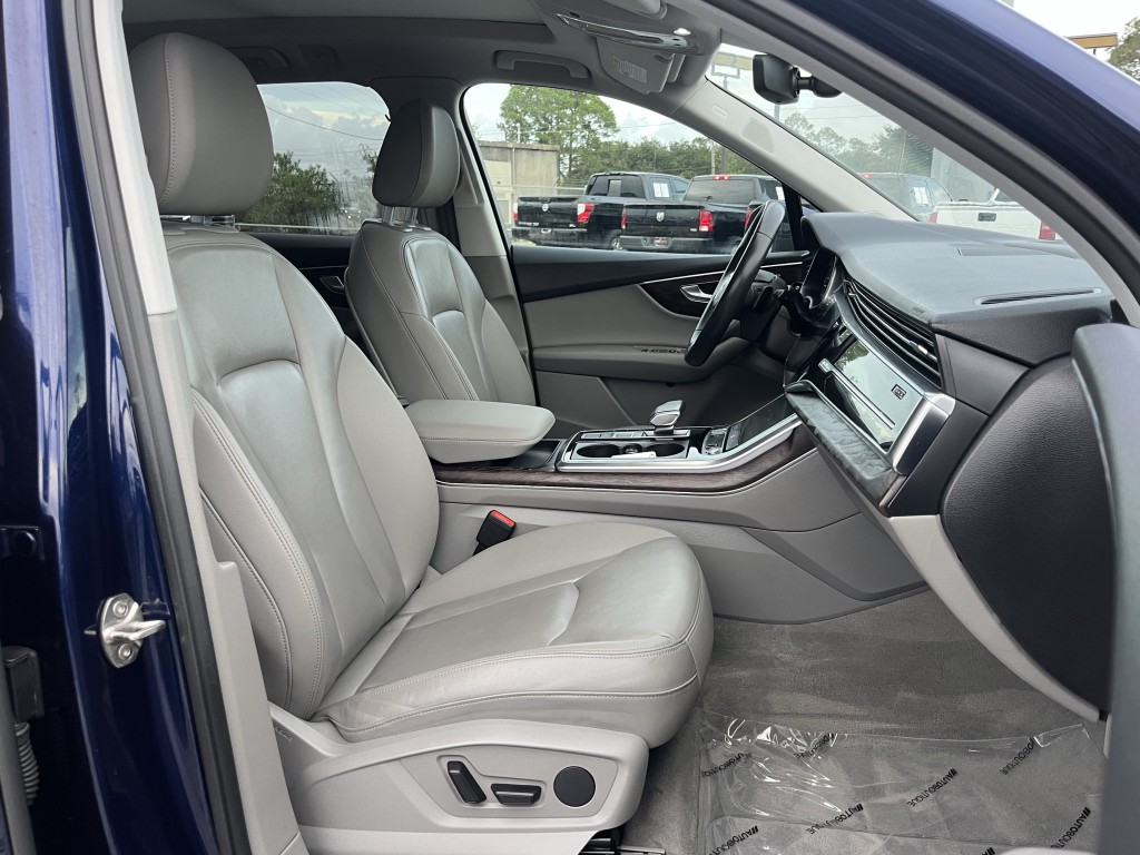 2020 Audi Q7 Image 31