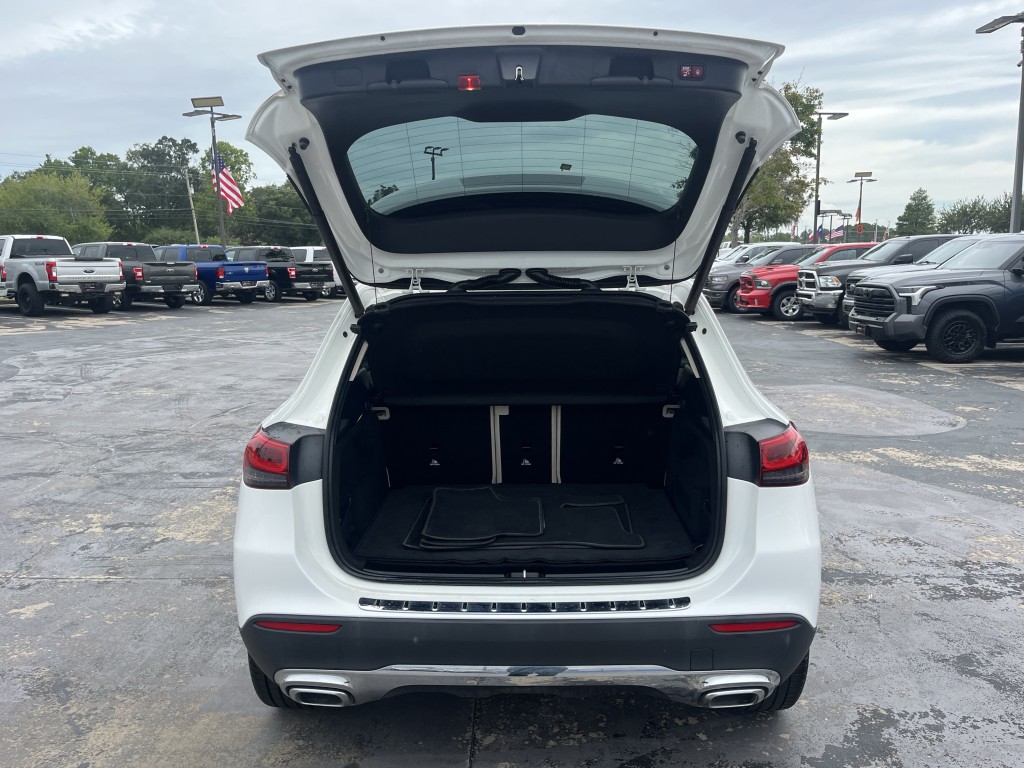 2021 Mercedes-Benz GLA-Class Image 13