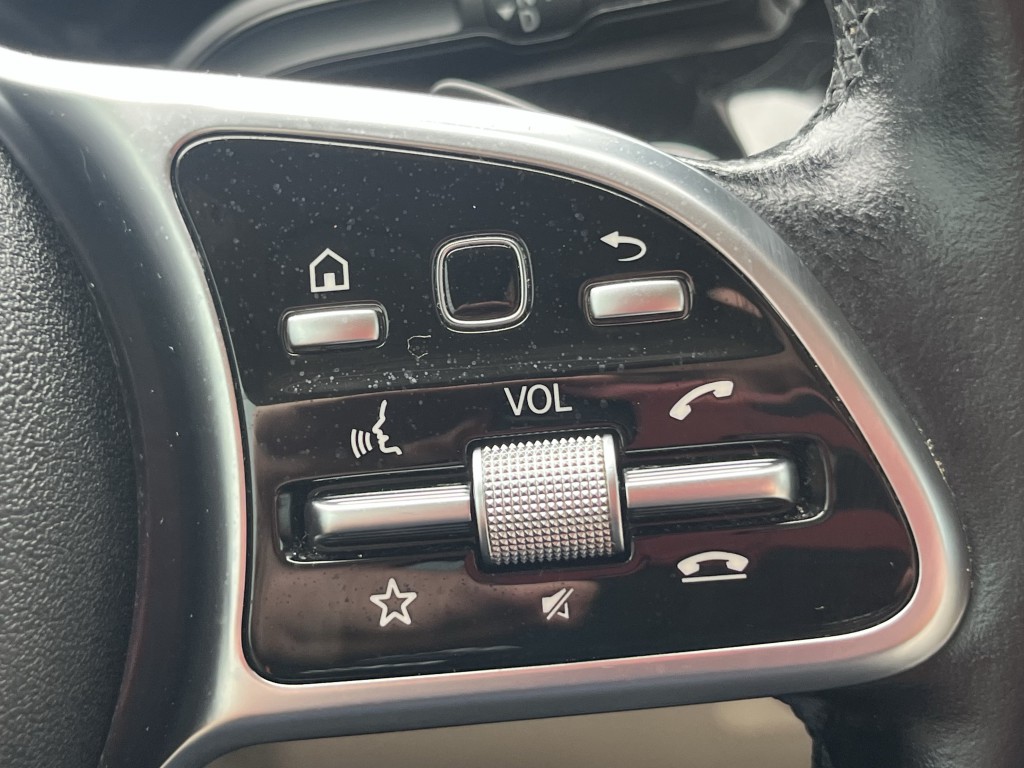 2021 Mercedes-Benz GLA-Class Image 22