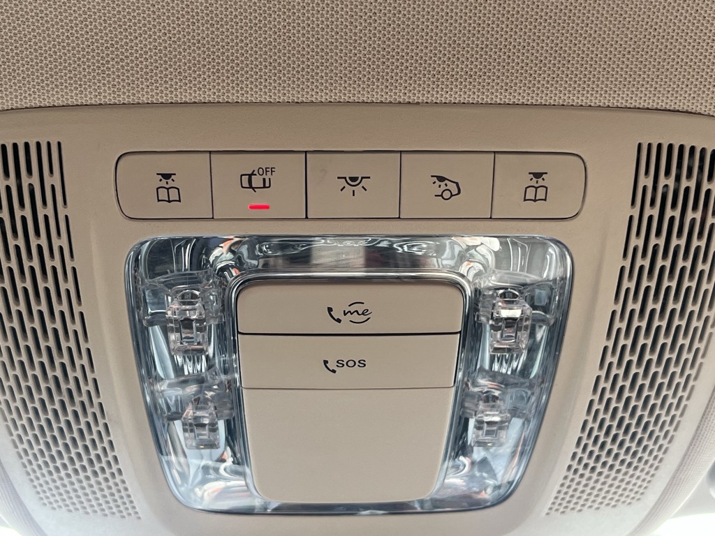 2021 Mercedes-Benz GLA-Class Image 25