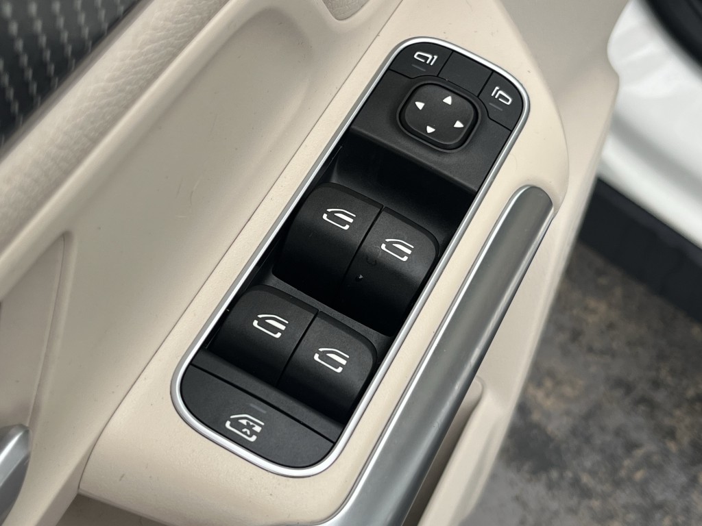 2021 Mercedes-Benz GLA-Class Image 27