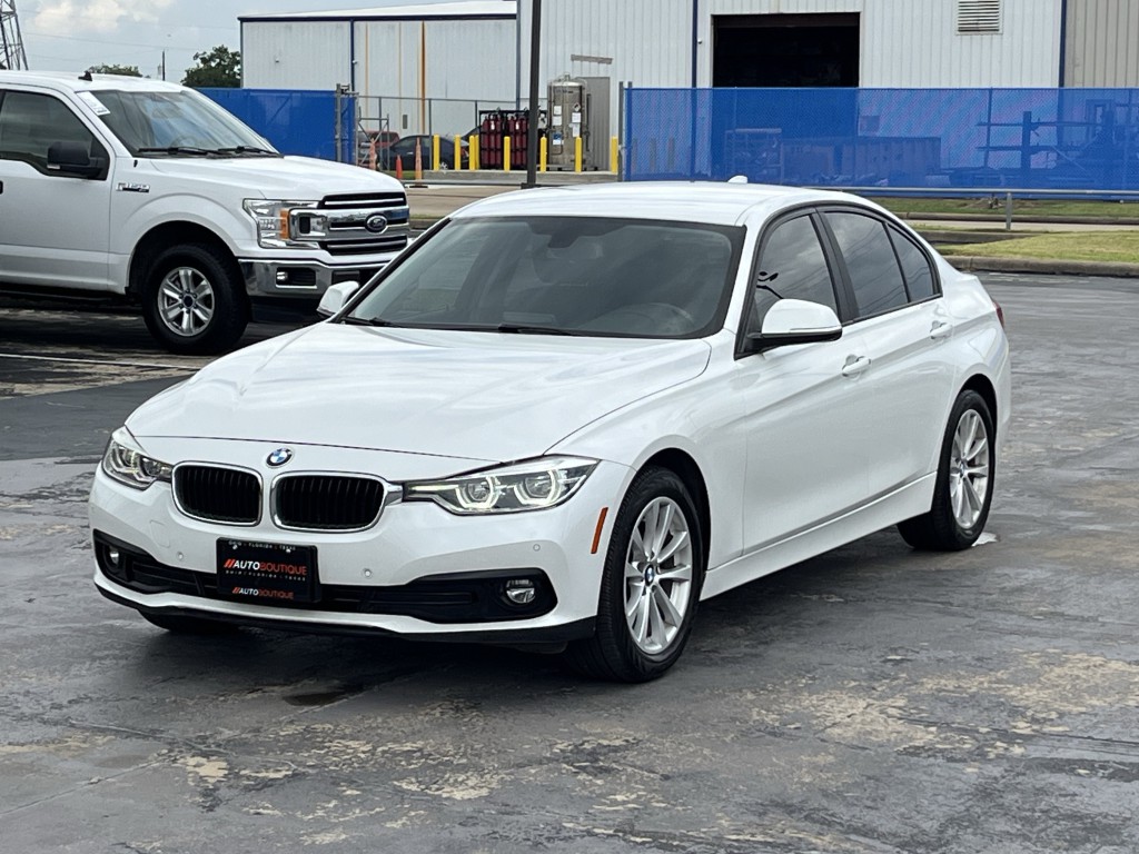 2018 BMW 3 Series Image 3