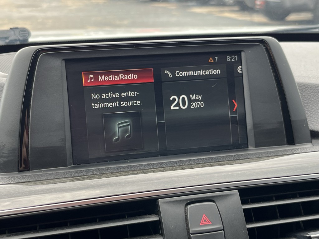 2018 BMW 3 Series Image 8
