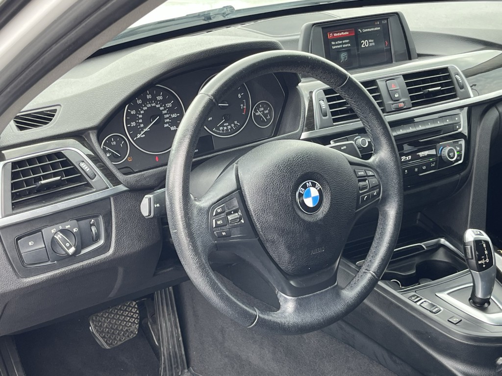 2018 BMW 3 Series Image 14