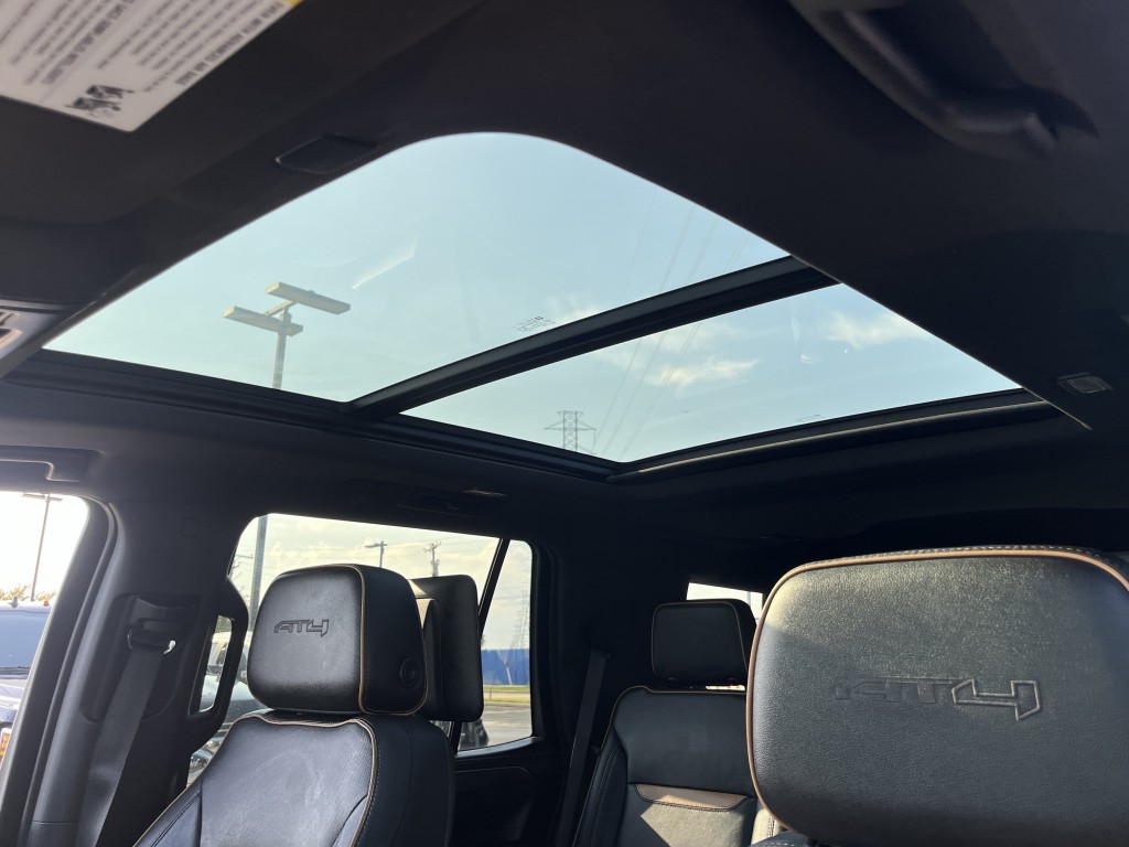 2021 GMC Yukon Image 9