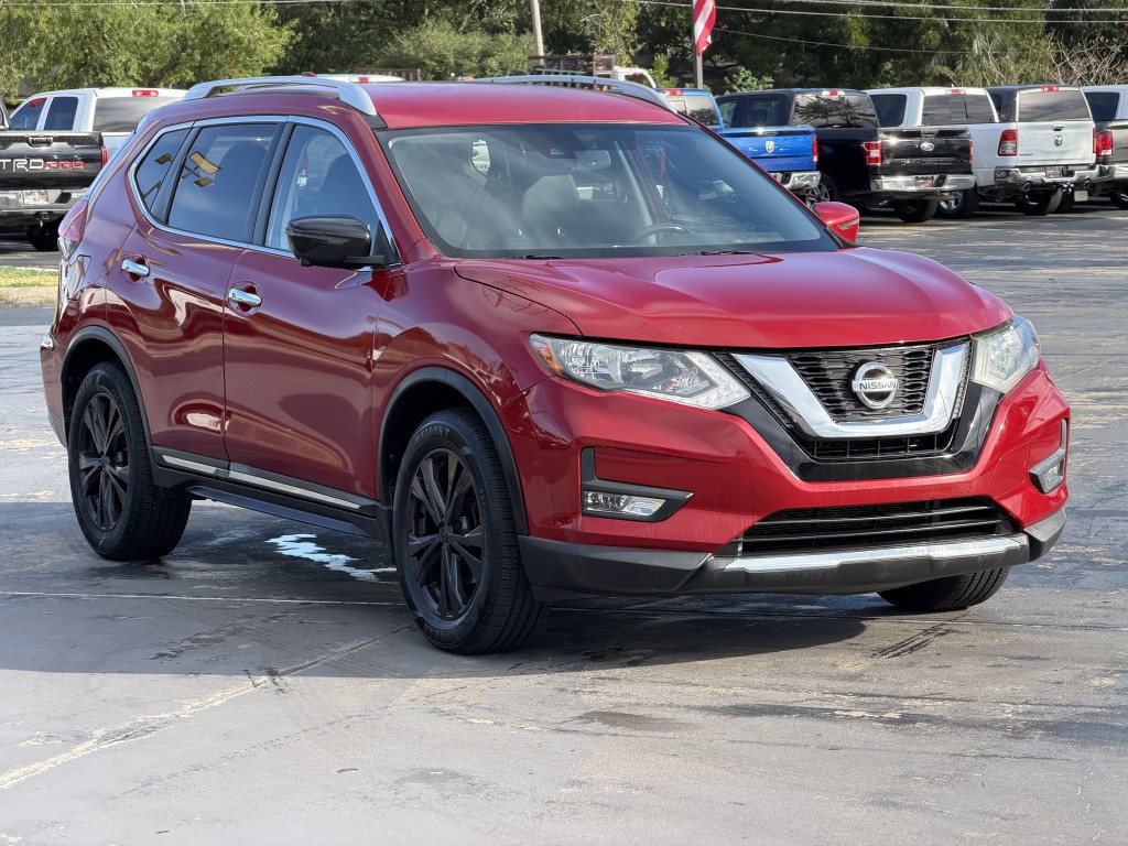 2017 Nissan Rogue Image 3