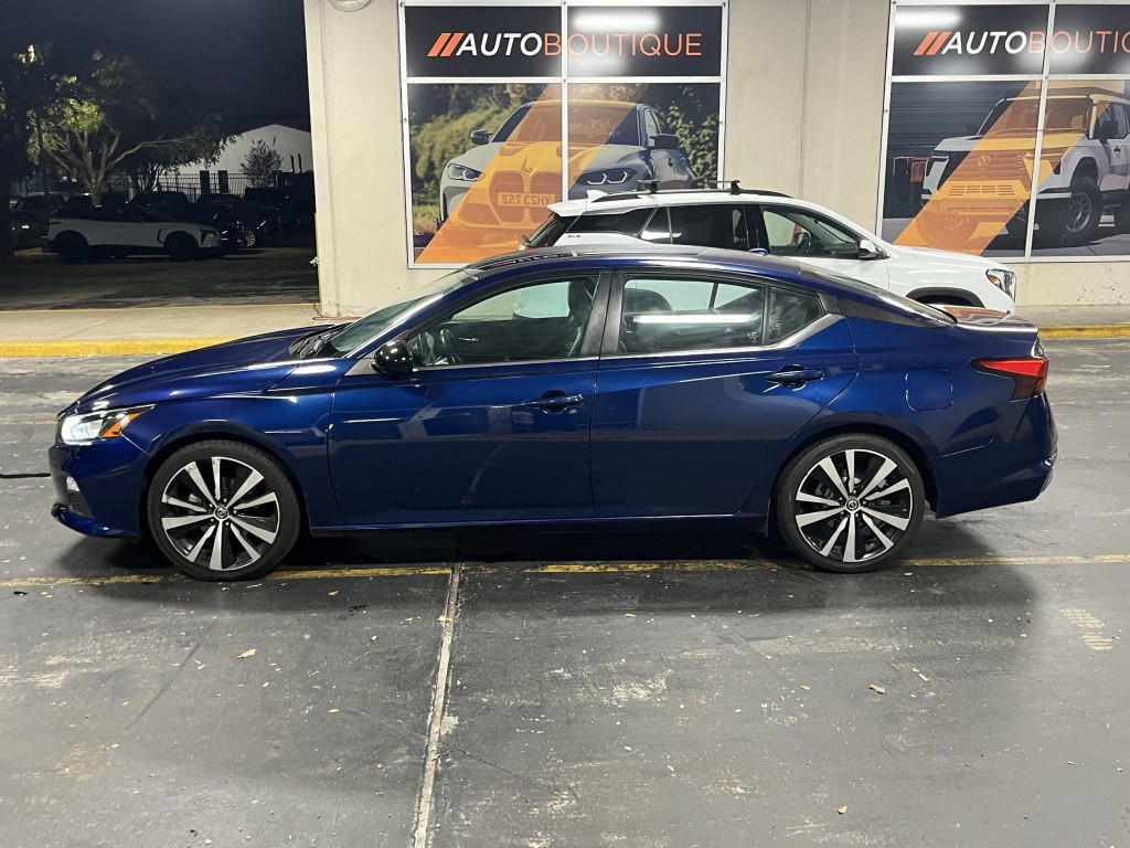 2021 Nissan Altima Image 12