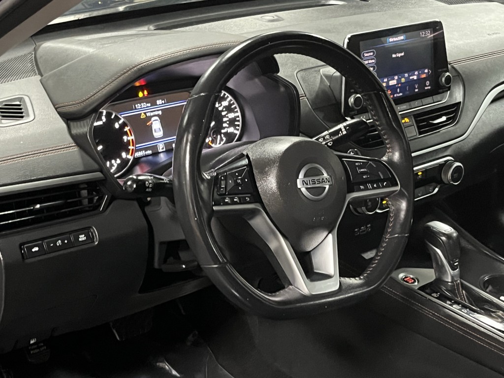 2021 Nissan Altima Image 14