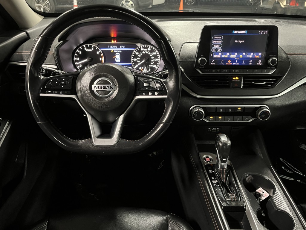 2021 Nissan Altima Image 16