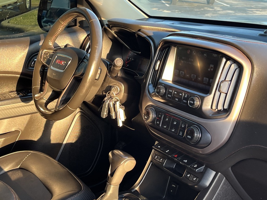 2016 GMC Canyon Image 15
