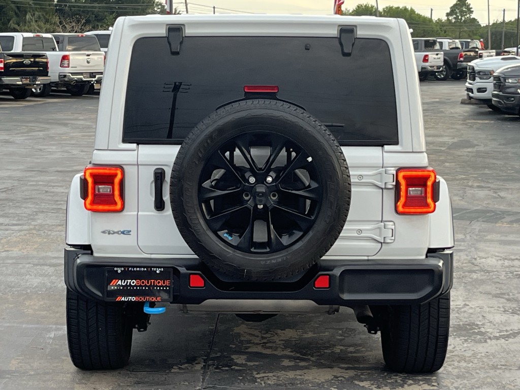 2022 Jeep Wrangler Image 9