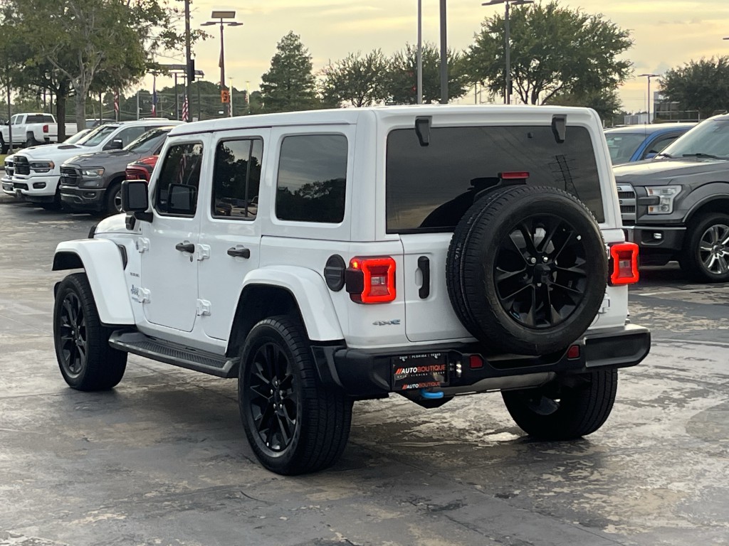 2022 Jeep Wrangler Image 10