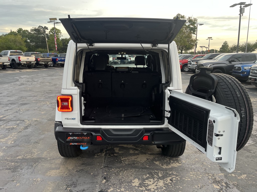 2022 Jeep Wrangler Image 13