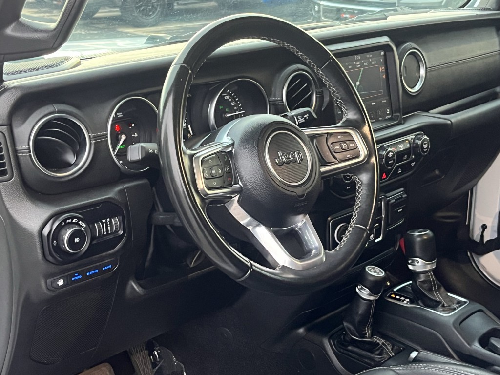 2022 Jeep Wrangler Image 16