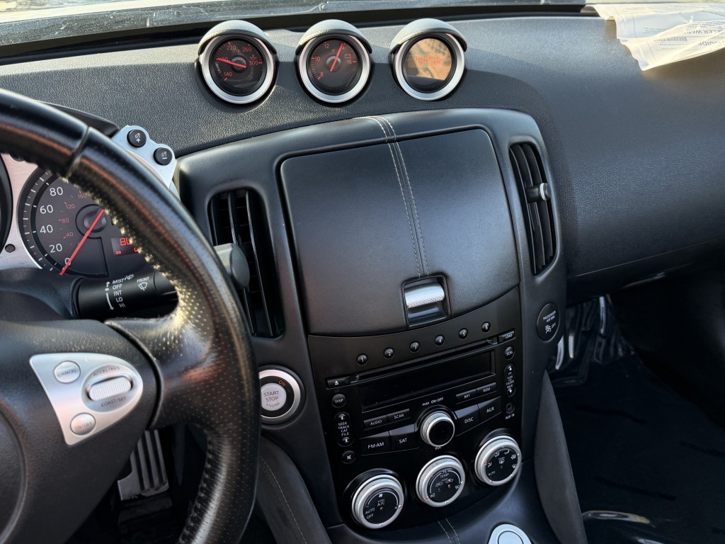 2013 Nissan 370Z Image 20
