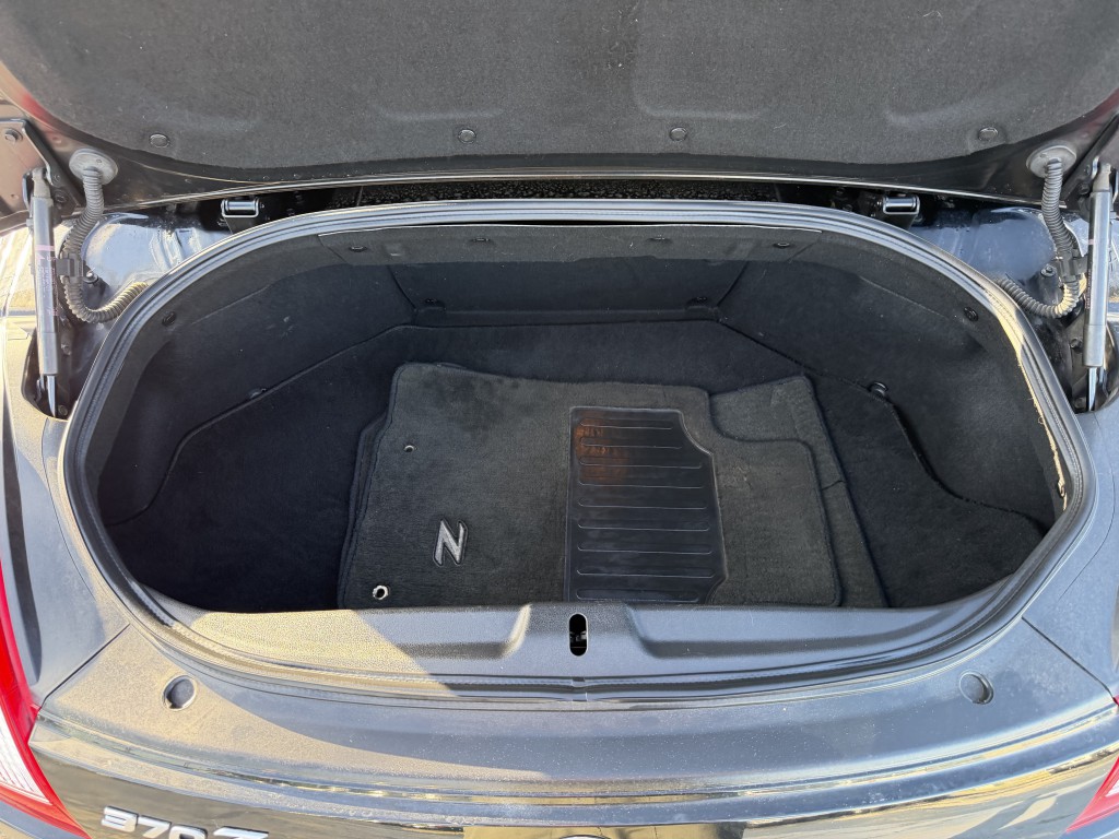 2013 Nissan 370Z Image 30