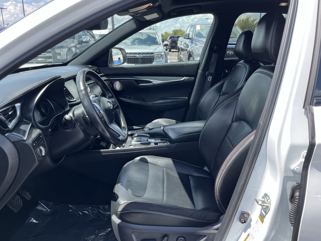 2023 INFINITI QX50 Image 30