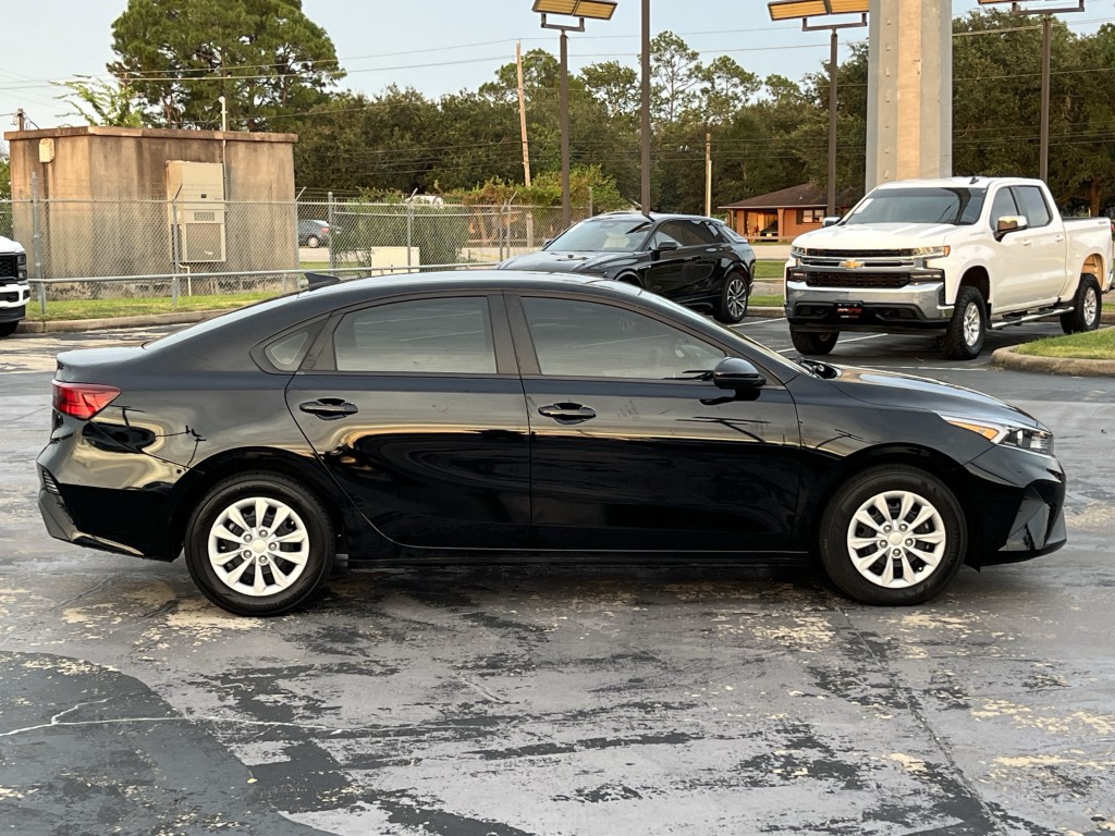 2024 Kia Forte Image 12