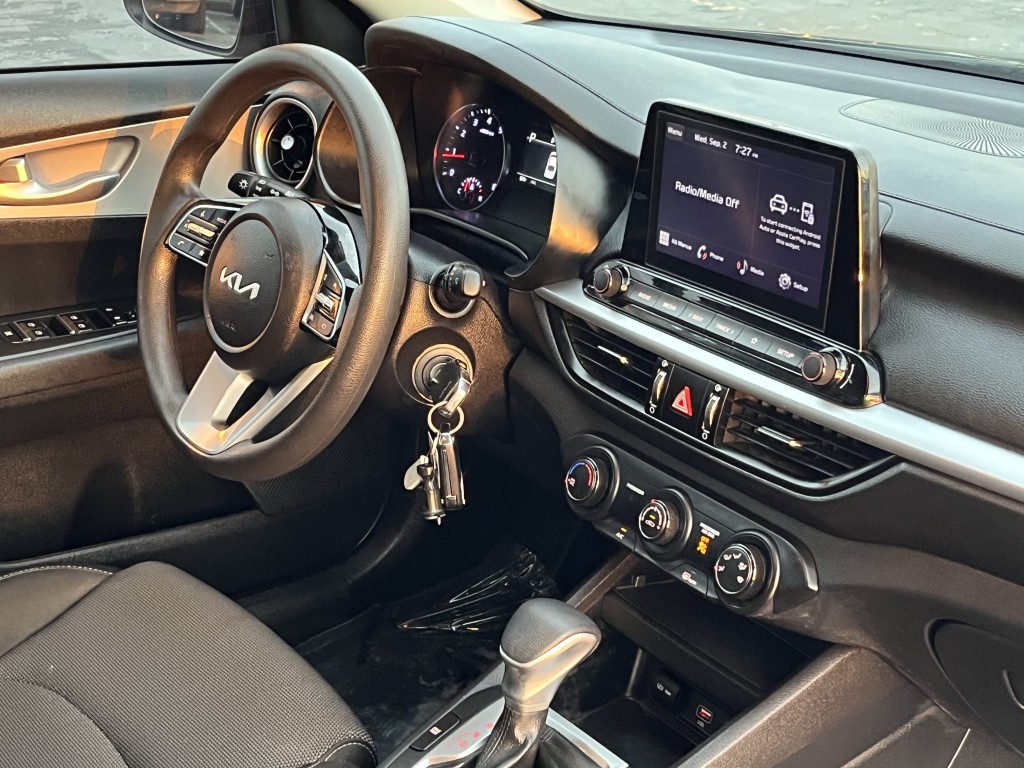 2024 Kia Forte Image 15