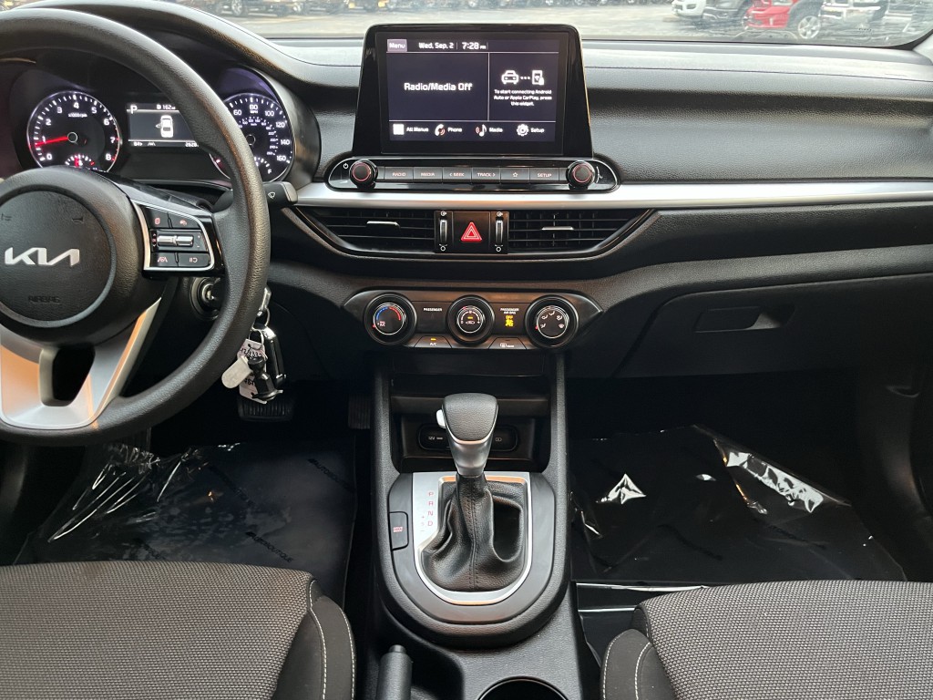 2024 Kia Forte Image 23
