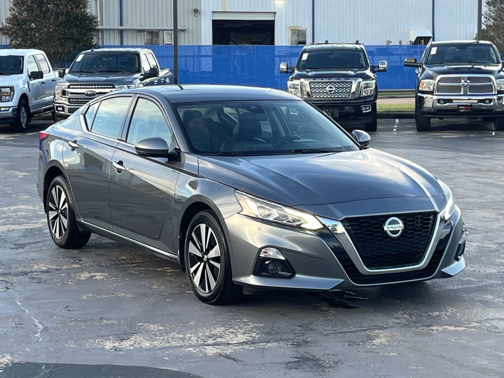 2021 Nissan Altima Image 5