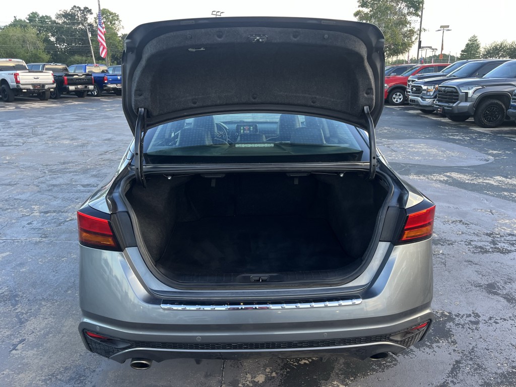 2021 Nissan Altima Image 14