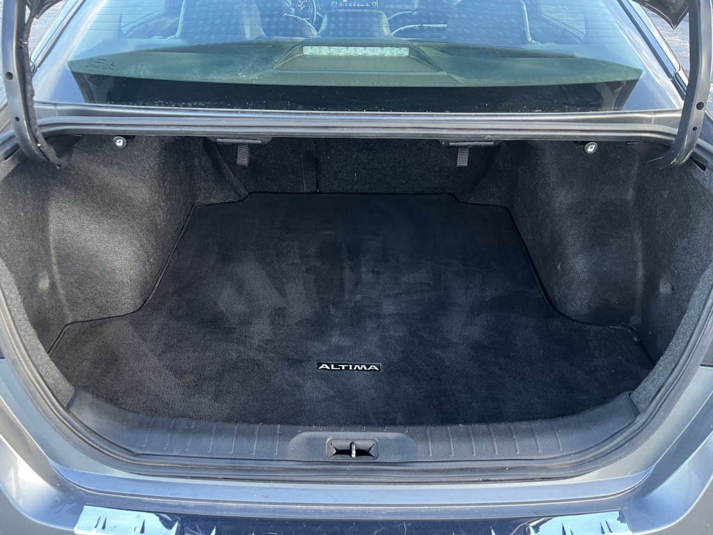 2021 Nissan Altima Image 15