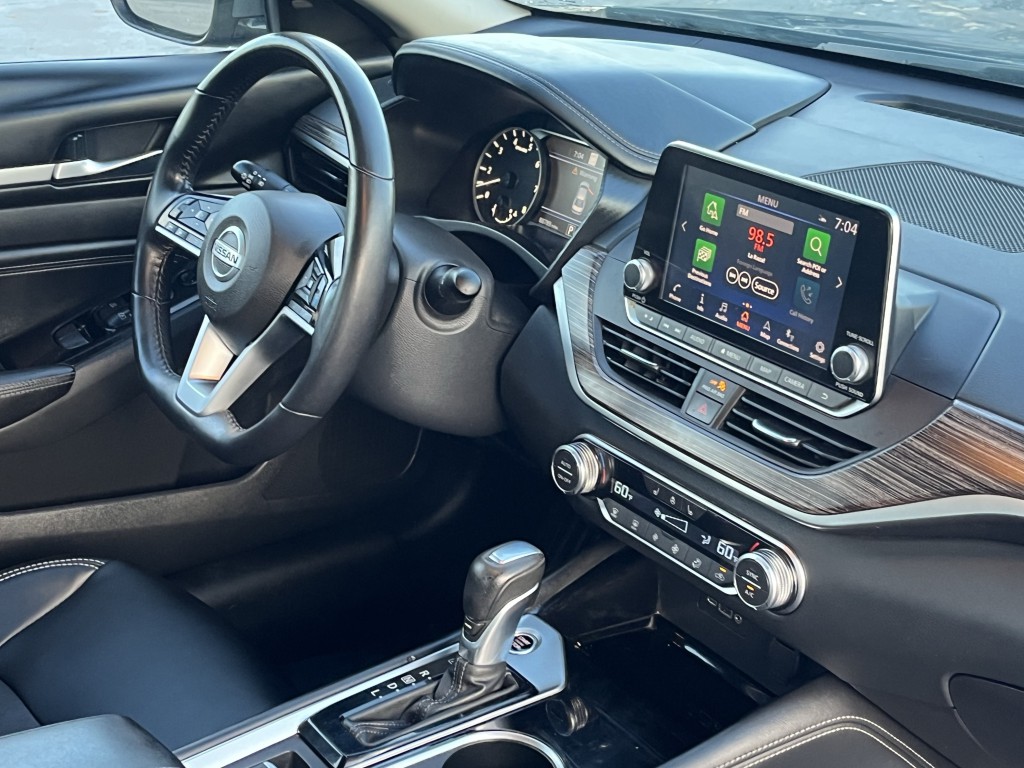 2021 Nissan Altima Image 18