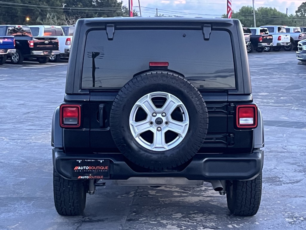 2023 Jeep Wrangler Image 9