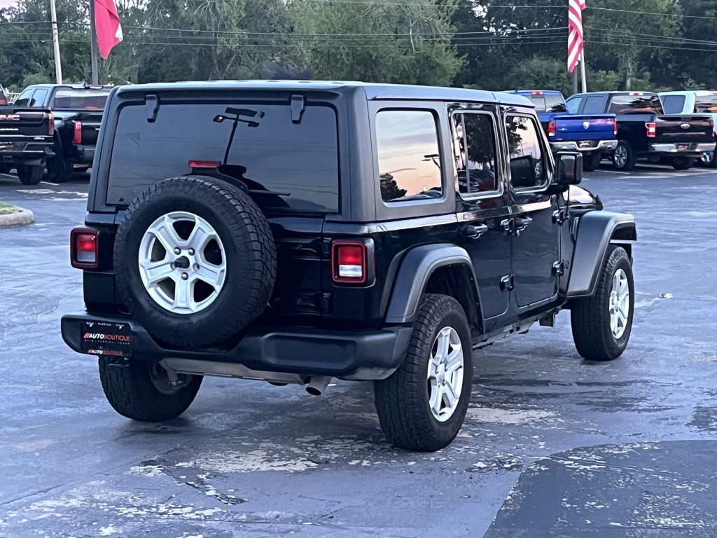 2023 Jeep Wrangler Image 10