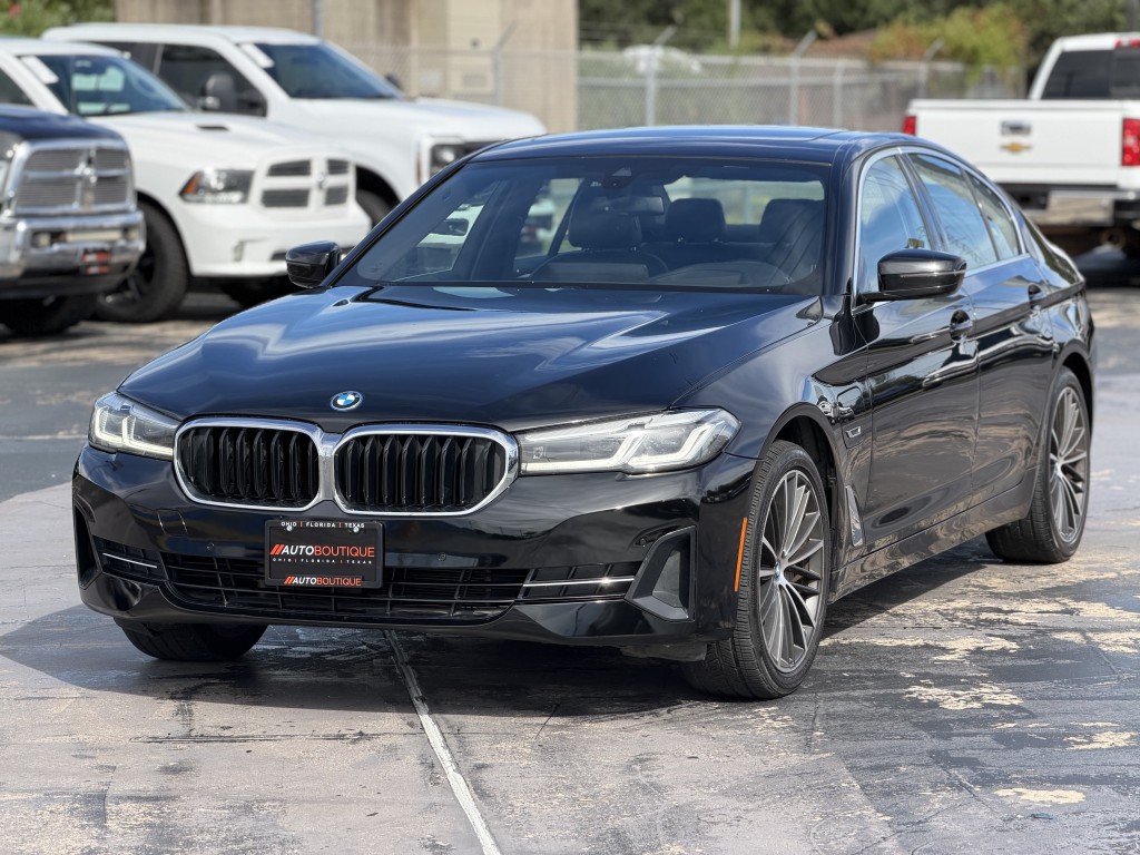 2023 BMW 5 Series Image 6